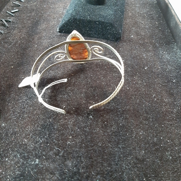 Ladies Jewellery - Picture 3 of 8